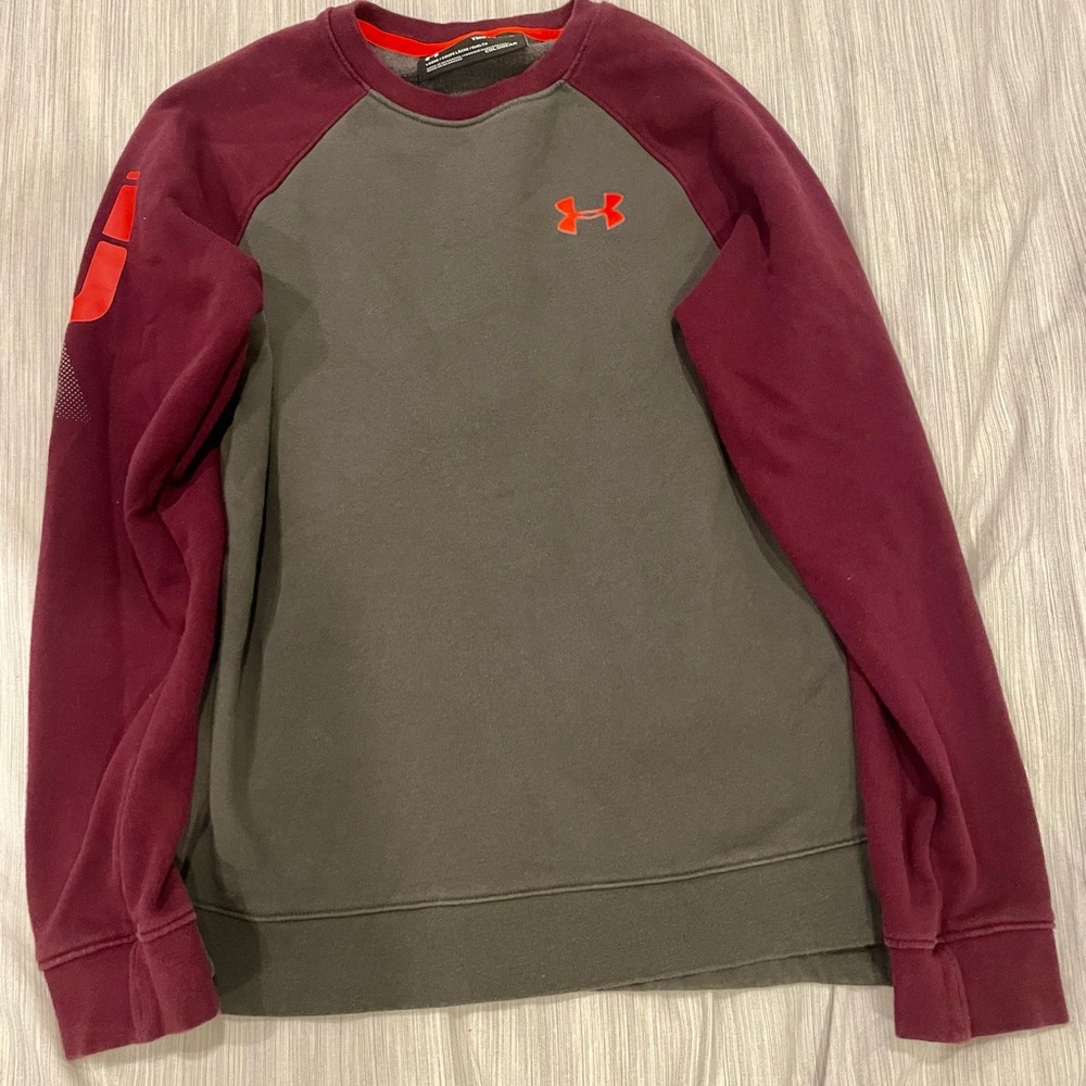 Under Armour Sweater Size M